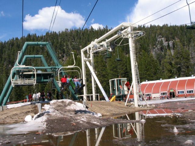 2007 Snow Trip Up the Hill